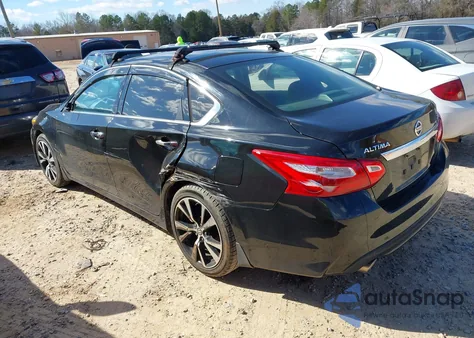 2016 Nissan Altima 2.5/2.5 S/2.5 Sl/2.5 Sr/2.5 Sv z USA, uszkodzony, nr VIN 1N4AL3AP0GN351762